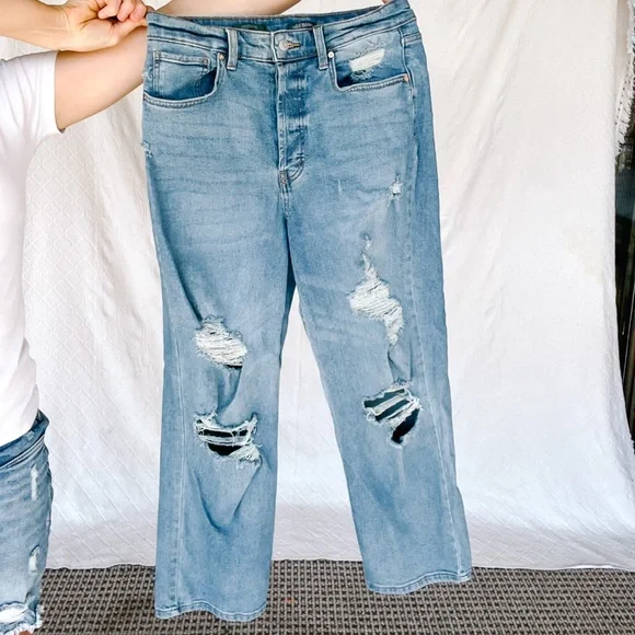 Wild Fable distressed high rise, straight + cropped jeans.
Size 8. - Picture 3 of 3